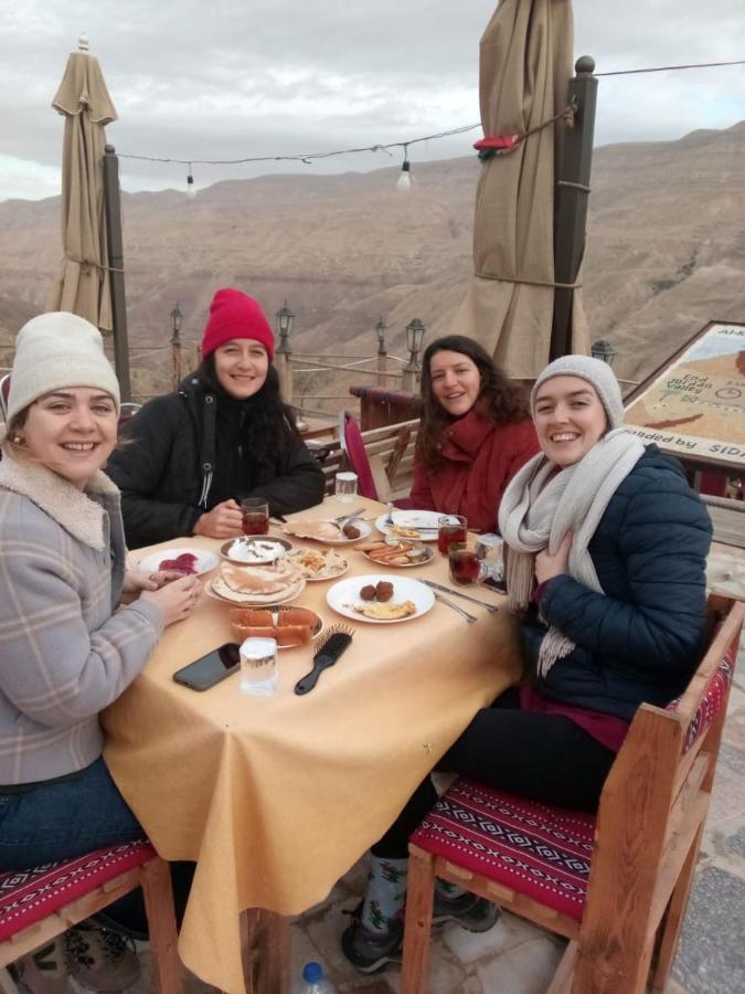 Гостевой дом Mumia Restaurant & House Эль-Карак Экстерьер фото